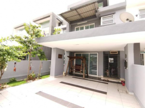 Tiara Homestay - for Malay only